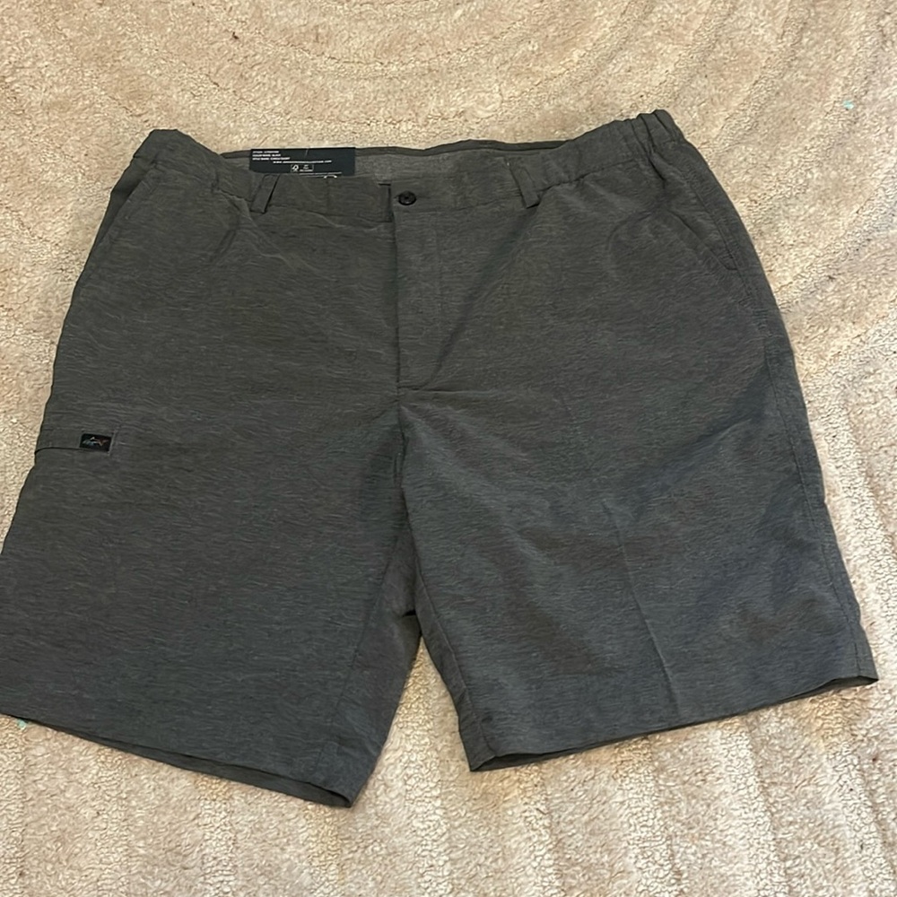 Greg Norman NWT 38 gray shorts